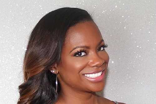 'Unbelievable': Kandi Burruss Fans In Awe That She Still Looks the Same as When Daughter Riley Was a Baby