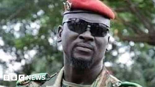 Mamady Doumbouya: Guinea coup leader sworn in as president