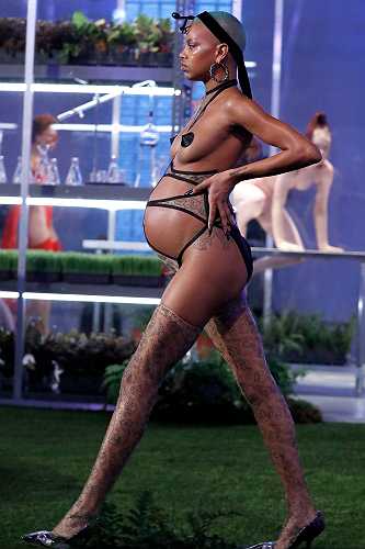 This Pregnant Model Went Into Labor During Rihanna's NYFW Show