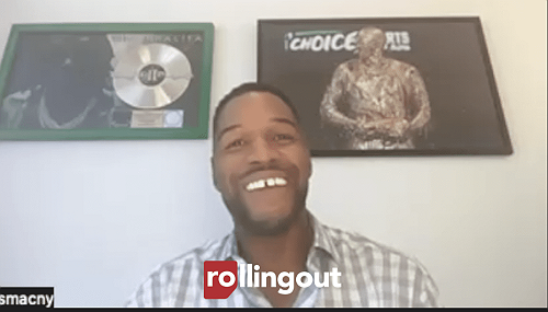 Michael Strahan slammed for not putting hand on heart during national anthem