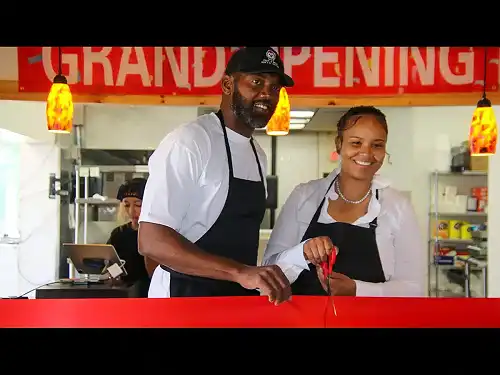 How Crisppi’s, which started small in Philly, was able to expand to other states because of Randy Moss - Face2Face Africa