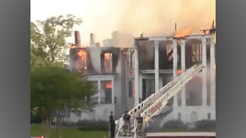 Nottoway Plantation, Which Once Enslaved Over 100 Black People, Burns to the Ground in Louisiana Fire [Video]