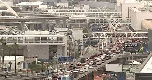Eye Opener: Americans prepare for Memorial Day travel rush